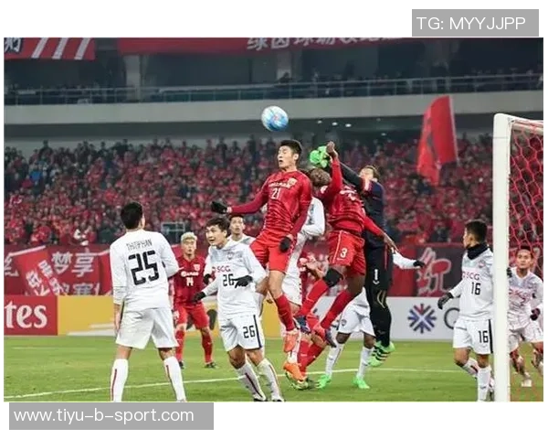 足球艺术的魅力展现与创意表达的获奖作品分享